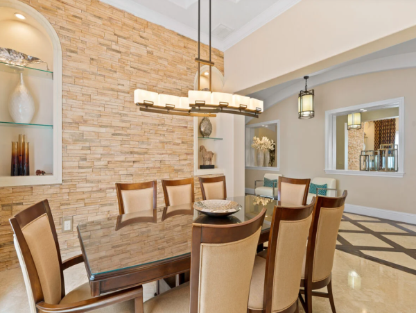 Luxurious 4-Bedroom Vacation Rental Near Disney - Private Pool
